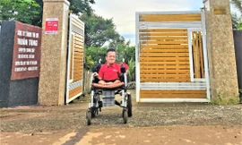 Tùng lập công ty riêng để phát triển sự nghiệp