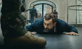 Đứng nhất Netflix, phim từ vụ bắt cóc có thật “iHostage” có thực sự đáng xem?