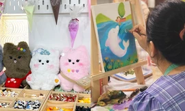 Chào hè với các workshop độc lạ: Tự thiết kế áo và chữa lành bằng gấu bông