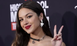 Olivia Rodrigo thú nhận đã “ăn trộm” hai thứ từ phim trường “High School Musical”