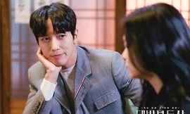 Cười mệt với “Bất Động Sản Trừ Tà”: Thì ra Jung Yong Hwa hay bị ma nhập là do… ế quá lâu!