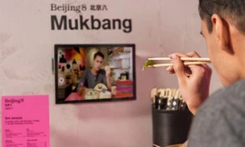 Mukbang: Xu hướng giải trí hay sự phản chiếu của một thế hệ con người cô đơn?