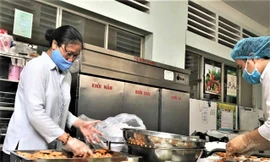 Bếp ăn yêu thương và chia sẻ của những nữ tu trong ngày TPHCM giãn cách xã hội