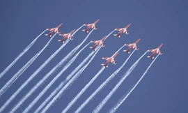 Ấn Độ phô diễn sức mạnh không quân tại Aero India 2023 