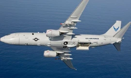 Máy bay trinh sát của Mỹ áp sát tiêm kích Nga ở biển Địa Trung Hải