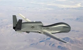 Trinh sát RQ-4B Global Hawk của Mỹ ‘treo’ 10 giờ đồng hồ ngoài khơi bán đảo Crimea