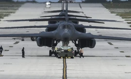 Hai máy bay ném bom chiến lược B-1 Mỹ lần đầu tập trận ở Ấn Độ 