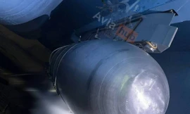 Nhìn gần quả bom lượn FAB-1500 trang bị mô-đun UMPC