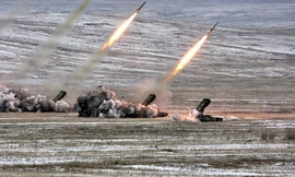 ‘Hỏa thần’ TOS-1A khai hoả dữ dội đáp trả cuộc phản công của Ukraine tại Kharkiv 