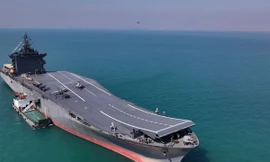 Iran trình làng tàu sân bay dành cho thiết bị bay không người lái
