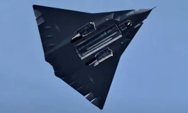 Tiêm kích tàng hình thế hệ thứ sáu lần thứ hai xuất hiện trên bầu trời Trung Quốc