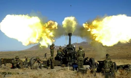 Ukraine phô diễn sức mạnh lựu pháo FH70 155 mm 