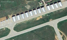 Nga xây nhà chứa máy bay cách biên giới Ukraine 300 km
