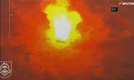 Xe tăng Ukraine bốc cháy dữ dội sau cuộc tấn công chính xác của tên lửa Nga