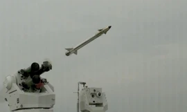 Anh gửi hàng trăm tên lửa cho Ukraine