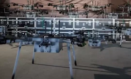 Ukraine nhận hàng trăm máy bay không người lái tấn công hạng nặng 