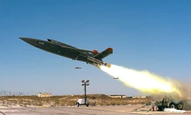 Không quân Mỹ công bố những hình ảnh mới nhất về máy bay tàng hình XQ-58A Valkyrie 