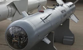 Tổng thống Zelensky: Ukraine đang phát triển vũ khí chống lại bom dẫn đường Nga