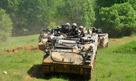 Nga tung video thu giữ xe bọc thép M-113 của quân đội Ukraine 