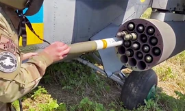 Quân đội Ukraine tích hợp tên lửa Hydra Mỹ trên trực thăng tấn công Mi-24 