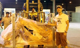 MC Anh Tuấn khoe ‘vợ’ Triumph mới