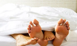 Vào nhầm phòng, sex luôn với trai lạ