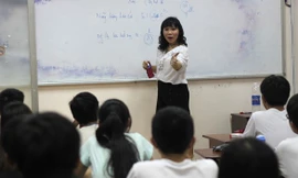 Cô giáo chuyển giới và khoảnh khắc tiết lộ sự thật với trò