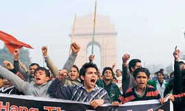 Biểu tình nổ ra khắp Ấn Độ sau vụ nữ sinh 23 tuổi chết vì bị cưỡng hiếp tập thể