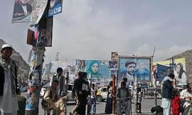 Người dân làng ném đá đến chết nghi phạm đánh bom xe bus khiến 18 người chết