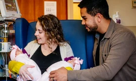 Hi hữu: Bà mẹ sinh hai cặp song sinh cách nhau hơn 1 năm