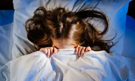 Thường xuyên gặp ác mộng lúc nhỏ có thể dẫn đến bệnh Parkinson và mất trí nhớ sau này 