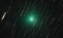 ‘Sao chổi quái vật’ cỡ một thành phố đang hướng tới Trái đất 