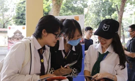 Vì sao sinh viên trường ĐH Văn Lang phản ứng chính sách học phí của trường?