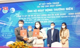 Gần 300 sinh viên nhận hỗ trợ từ Quỹ học bổng Vừ A Dính