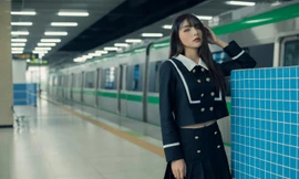 'Bản sao nữ' của "nhìn sang trái" lộ diện, dân tình 'đứng tim', Noo Phước Thịnh 'cưng'