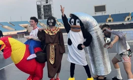 Tổng duyệt concert ATSH D-6: JSOL, ERIK, Đức Phúc "biến hình" bất chấp thời tiết