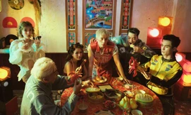 NICKY "siêu quậy" cùng dàn "Say Hi", phản ứng của Trấn Thành, Chi Pu gây chú ý