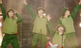 Dàn "Anh tài" biểu diễn ca khúc mới trong chương trình Đất Nước Trọn Niềm Vui