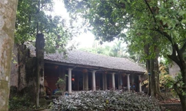 Chùa Báo Ân (thôn Yên Nội, xã Đồng Quang huyện Quốc Oai Hà Nội) được xây dựng từ thế kỷ 17, đã tồn tại hơn 300 năm, nay đã xuống cấp nghiêm trọng và có khả năng sập bất cứ lúc nào. Chùa Báo Ân được công nhận di tịch lịch sử cấp quốc gia năm 1990.