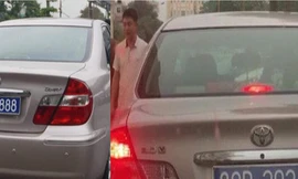 Xe biển xanh của Chủ tịch HĐND tỉnh Ninh Bình