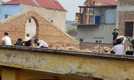 Phạt học sinh đẽo gạch giữa trời nắng nóng: Các chuyên gia nói gì?