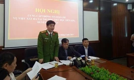 Quang cảnh buổi họp báo. 