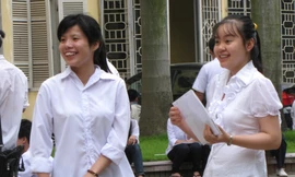 Nhiều thí sinh làm tốt bài thi Ngữ văn, Sinh học