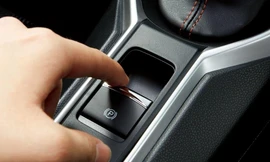 Điều gì xảy ra khi xe dùng phanh tay điện tử bị hết ắc quy?