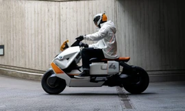 Xe máy điện BMW có thể đạt tốc độ tối đa 130 km/h