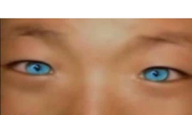 Sự thật về cậu bé mắt mèo nhìn xuyên đêm