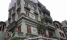 Hà Nội giám sát dỡ công trình vi phạm của gia đình ông Hóa