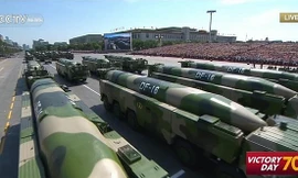 Tên lửa DF-17 Trung Quốc mang thiết bị bay siêu vượt âm