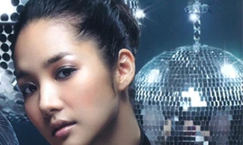 Vẻ quyến rũ của 'người đẹp dao kéo'