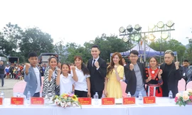 Hari Won, H’Hen Niê tuyên truyền chống tảo hôn tại Hà Giang